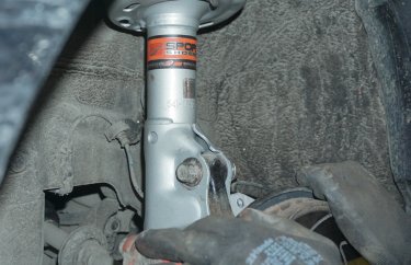 Замена амортизаторов Хонда Цивик (подробные фото и видео)