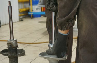 Замена амортизаторов Хонда Цивик (подробные фото и видео)