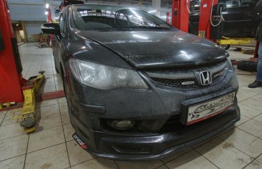 Замена амортизаторов Хонда Цивик (подробные фото и видео)