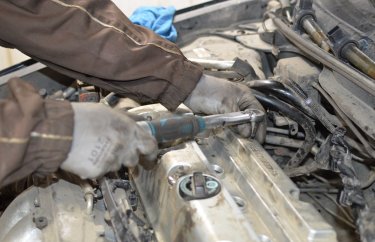 Соблюдаем моменты затяжки с помощью динамометрического ключа Хонда Аккорд