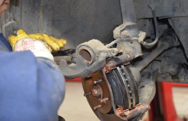 Установка тормозного суппорта Хонда СРВ