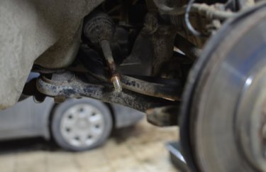 Замена рулевого наконечника Хонды